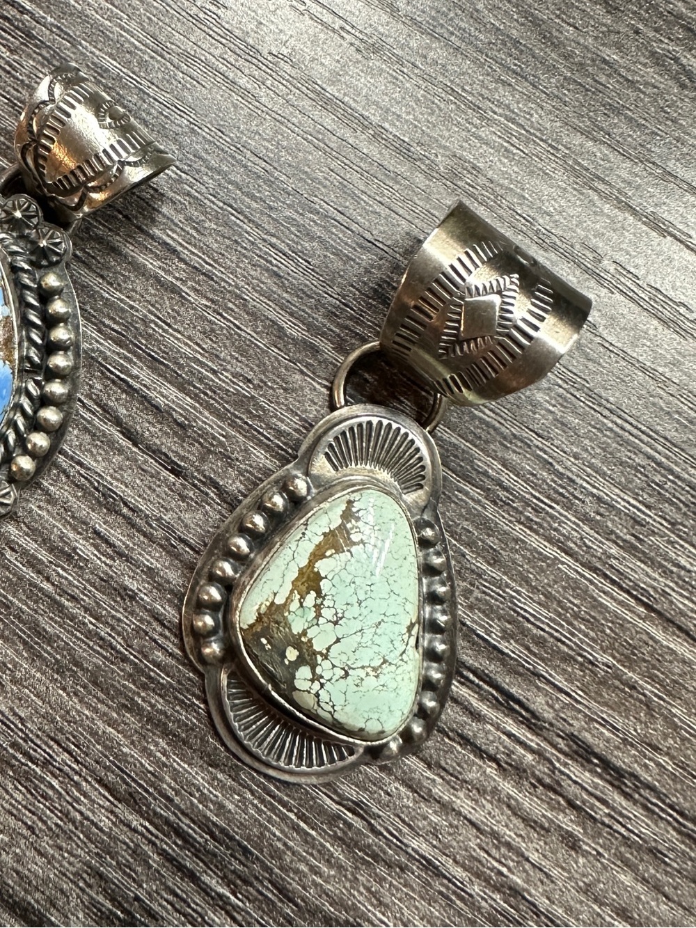 Dry creek Pendant stamped Zia - Picture 2 of 2